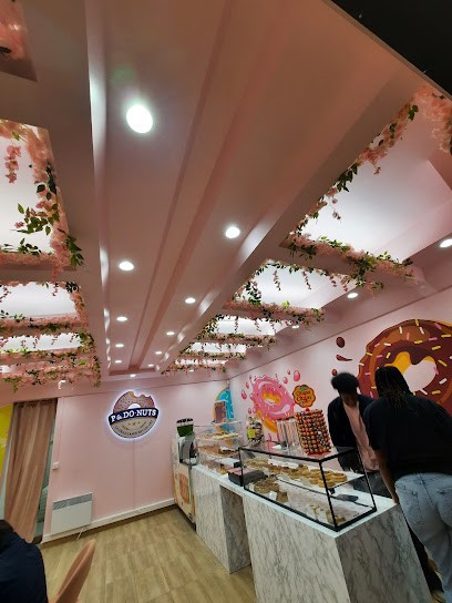 P & Do-Nuts, Pâtisserie à Chelles