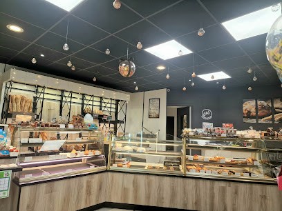 Clara et Clément, Boulangerie à Landevant