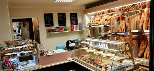 Boulangerie Joly Patisserie, Boulangerie à Levaré