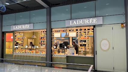 Ladurée, Pâtisserie à Paris 08