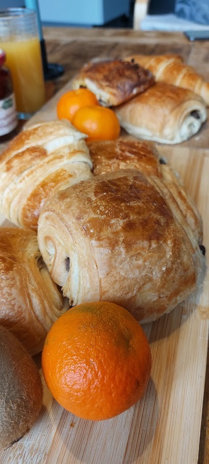 La rose de Vaucelles, Boulangerie à Caen