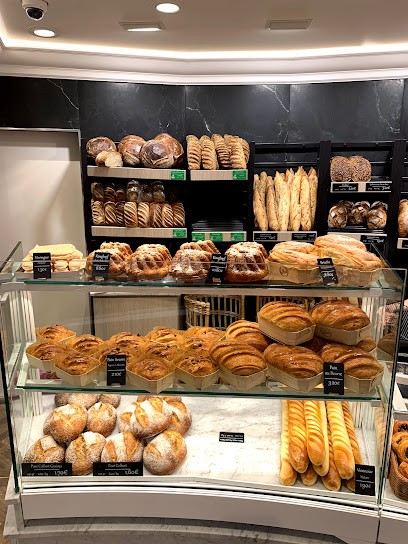 Pâtisserie Colbert Par Frédéric Comyn, Pâtisserie à Sceaux