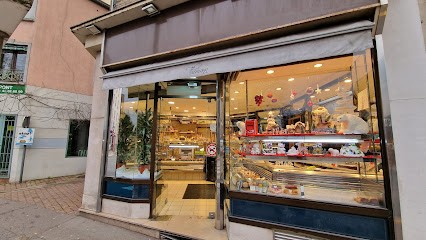 Thomann Bakery, Boulangerie aux Lilas
