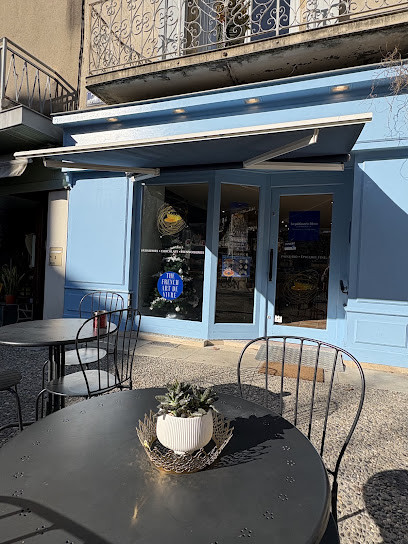 La Pâtisserie Bleue Par The French Art De Vivre ® Pâtisserie à Die
