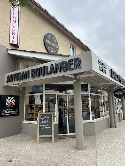 Maison Portelada, Boulangerie à Saint-Laurent-de-Mure