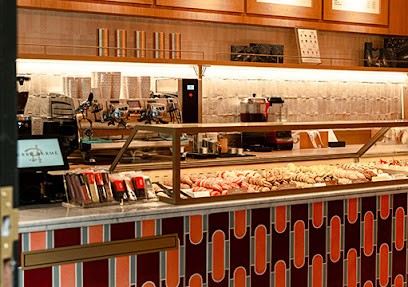 LE CAFÉ PIERRE HERMÉ, Pâtisserie à Paris 06