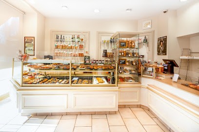 Amandine L', Pâtisserie à Grenoble