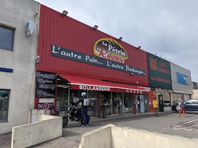 Le Pétrin Ribeïrou, Boulangerie à La Destrousse