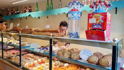 Boulangerie Au P'tit Bonheur, Boulangerie aux Pieux
