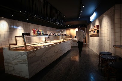 La Pâtisserie Cyril Lignac - Poncelet, Pâtisserie à Paris 17