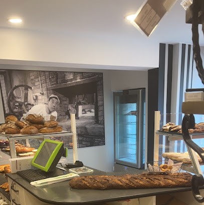 Les blés dorés, Boulangerie à Moyon Villages