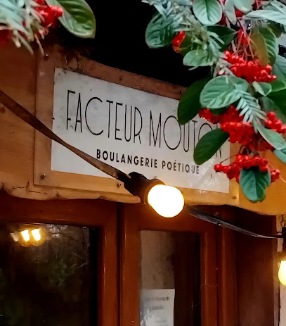 Facteur Mouton, Boulangerie Bio Au Levain En Dépôt À La Librairie Albertine, Boulangerie à Concarneau