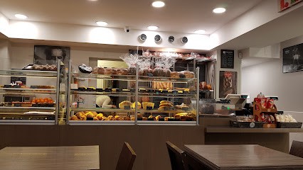 Les Caprices De Charlotte, Pâtisserie à Paris 08