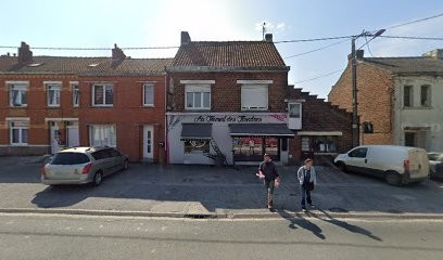 Vaesken, Boulangerie à Oxelaëre
