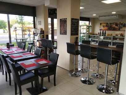 At Bread Natural Artisan Boulanger Pȧtissier, Boulangerie à Saint-Jean-de-Védas