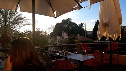 Mimi Faktory, Boulangerie au Cannet