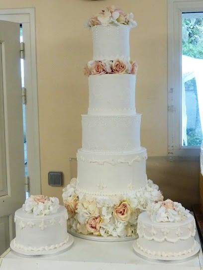 Plus qu'un Gâteau, Pâtisserie aux Mesnuls