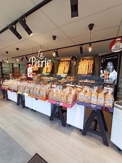 La Pétrie, Boulangerie à Flavy-le-Martel