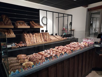 Boulangerie J Et F Lapouge, Boulangerie à Saint-Philippe-d'Aiguille