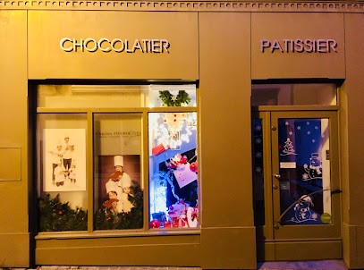 Pâtisserie Charles Pierrugues, Pâtisserie à Sainte-Maxime