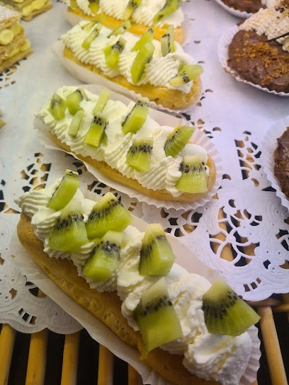 Maison Dufour LE FOURNIL DES HALLES - SARL Boulangerie DUFOUR, Boulangerie à Craon