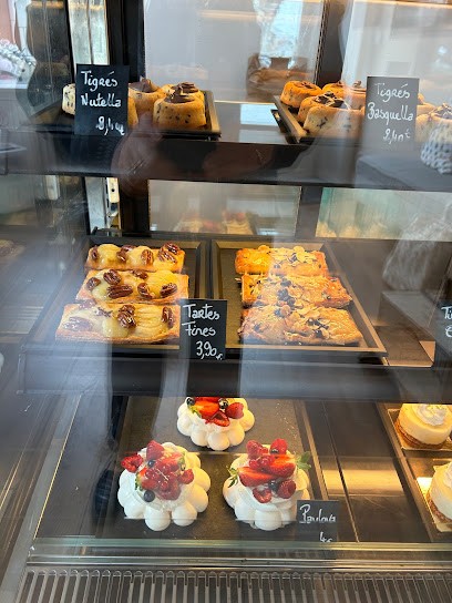 Confidences Gourmandes, Pâtisserie à Biarritz