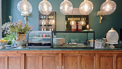 House Of 3 Brothers, Pâtisserie à Paris 10