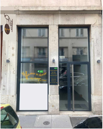 La Mie Si Doree Lyon 6 Eme Pains Et Viennoiseries Bio 100 % Levain, Boulangerie à Lyon 06