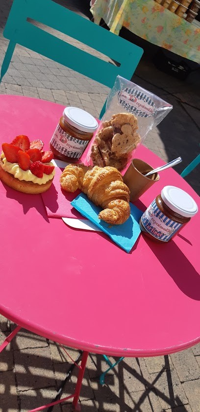 Chez Sophie Boulangerie - Pâtisserie La Demoiselle Dupain, Boulangerie à Désertines