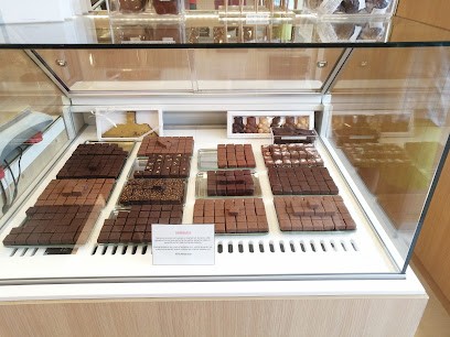 Calderon, Pâtisserie à Saint-Raphaël