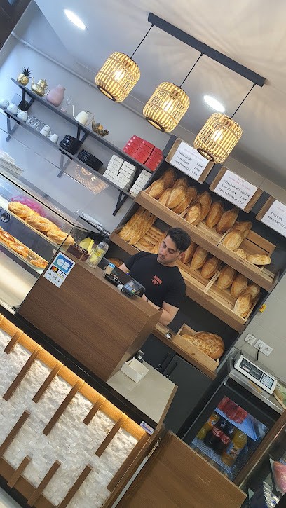 EFE Pâtisserie, Boulangerie à Corbeil-Essonnes