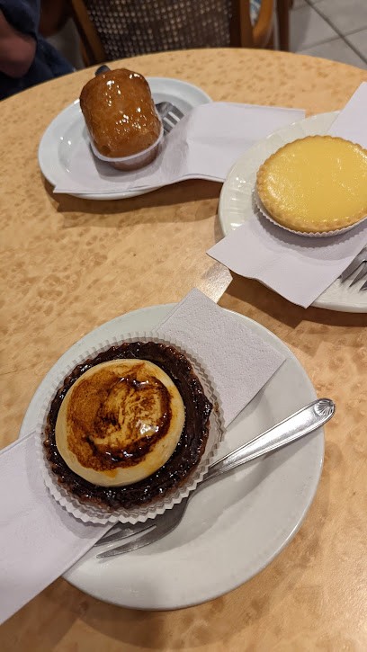 Chevy Bertrand, Pâtisserie à Laval
