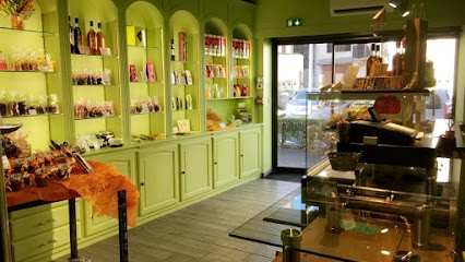 Patisserie Juilhard, Pâtisserie à Saint-Amant-Tallende