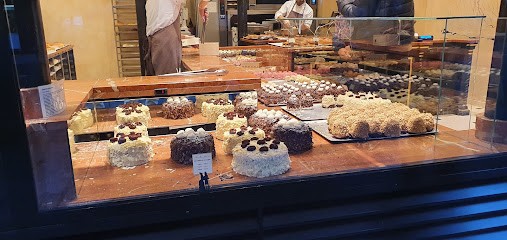 Aux Merveilleux De Fred, Pâtisserie à Paris 12
