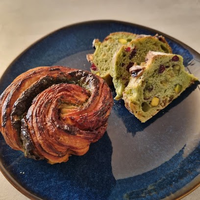 Les Miches à Micha, Boulangerie à Suresnes