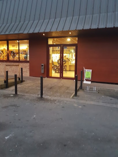 La Grange à Pains (Pâtisseries - Pizzas - Restaurant - Salon de thé - Sandwichs), Boulangerie à Fougères