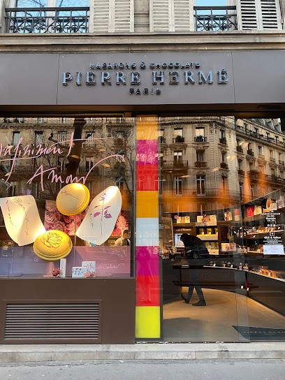 Pierre Hermé, Pâtisserie à Paris 08