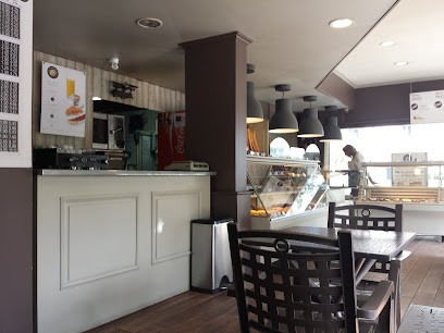 Fromenterie La Maison Des Pains, Boulangerie à Marseille 09