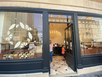 Aux Merveilleux De Fred, Pâtisserie à Versailles