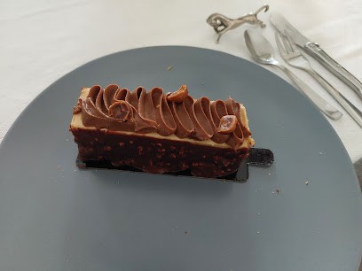 Maison Cherel Et Filles, Boulangerie à Lanvollon