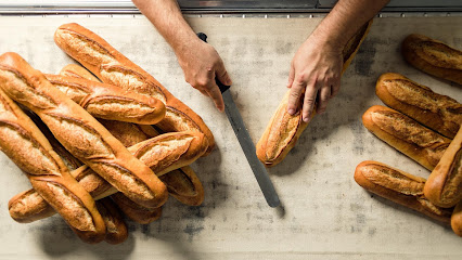 Boulangerie Ange, Boulangerie à la Fare-les-Oliviers