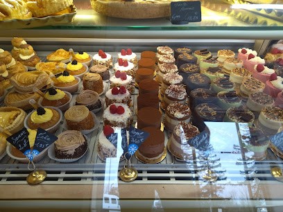 Benoist Maurice, Boulangerie à Saint-Georges-Montcocq