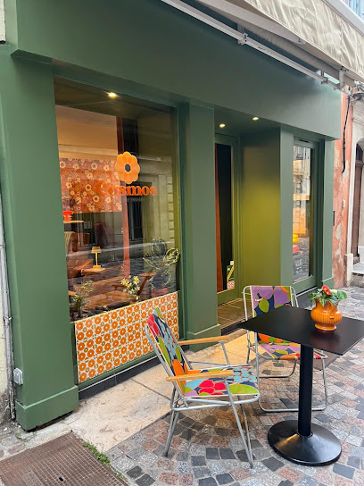Cosmos - Pâtisserie Et Salon De Thé Engagés, Pâtisserie à Arles