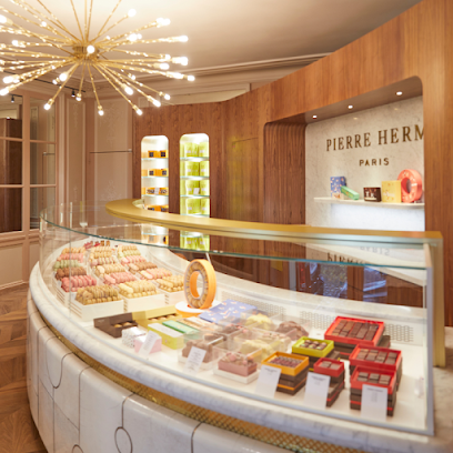 Boutique Pierre Hermé Paris - Hôtel Les Lumières Versailles, Pâtisserie à Versailles