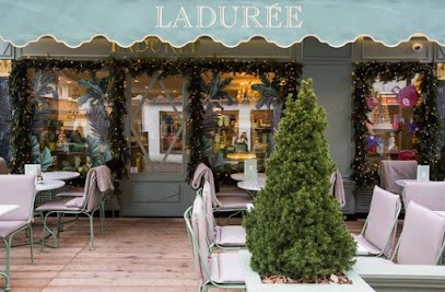 Ladurée, Pâtisserie à Megève