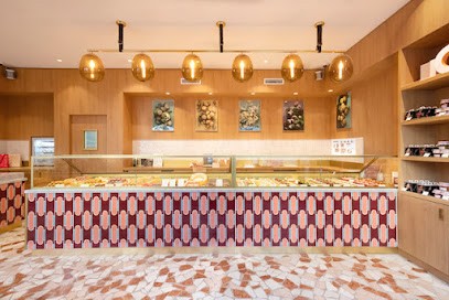 PIERRE HERMÉ Paris Vaugirard Store, Pâtisserie à Paris 15