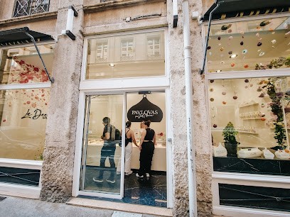 Pavlovas Par Joël Maier - L’Atelier, Pâtisserie à Lyon 02