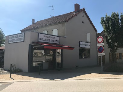 Le moulin d'Arthur, Boulangerie à Saint-Bonnet-de-Rochefort