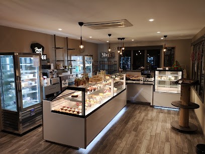 Patisserie Canedi, Pâtisserie à Cluny