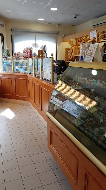 Pâtisserie Boulangerie Vandroux G., Pâtisserie à Vézeronce-Curtin